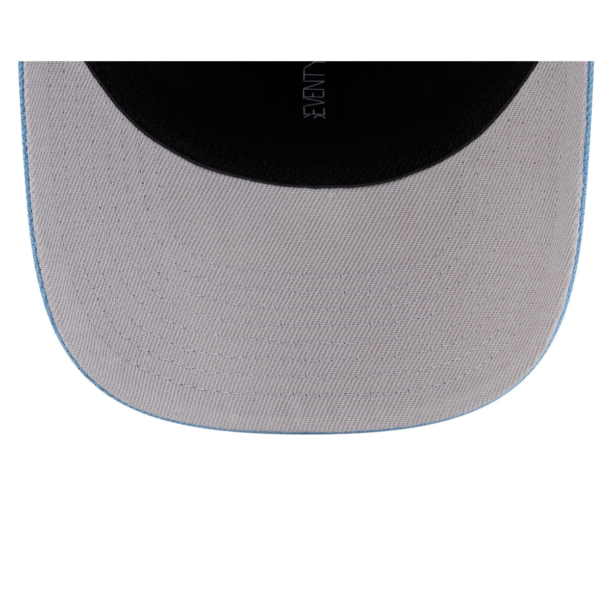 Detroit Lions Red. White & Blue 9SEVENTY Stretch-Snap Hat