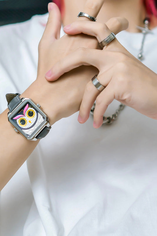 HappieWatch Dawn Owl – A Symbol of Calm Wisdom and New Beginnings
