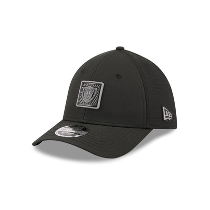 Las Vegas Raiders 2026 Training Black 39THIRTY M-Crown Stretch-Fit Hat