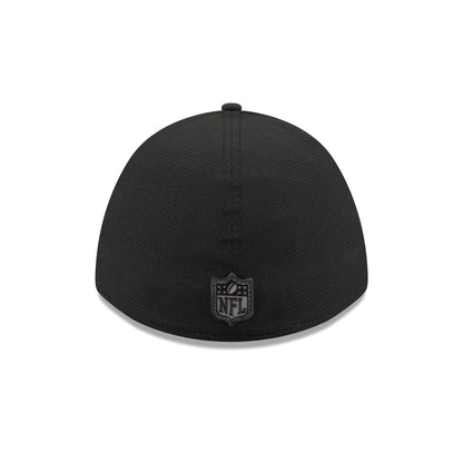 Las Vegas Raiders 2026 Training Black 39THIRTY M-Crown Stretch-Fit Hat