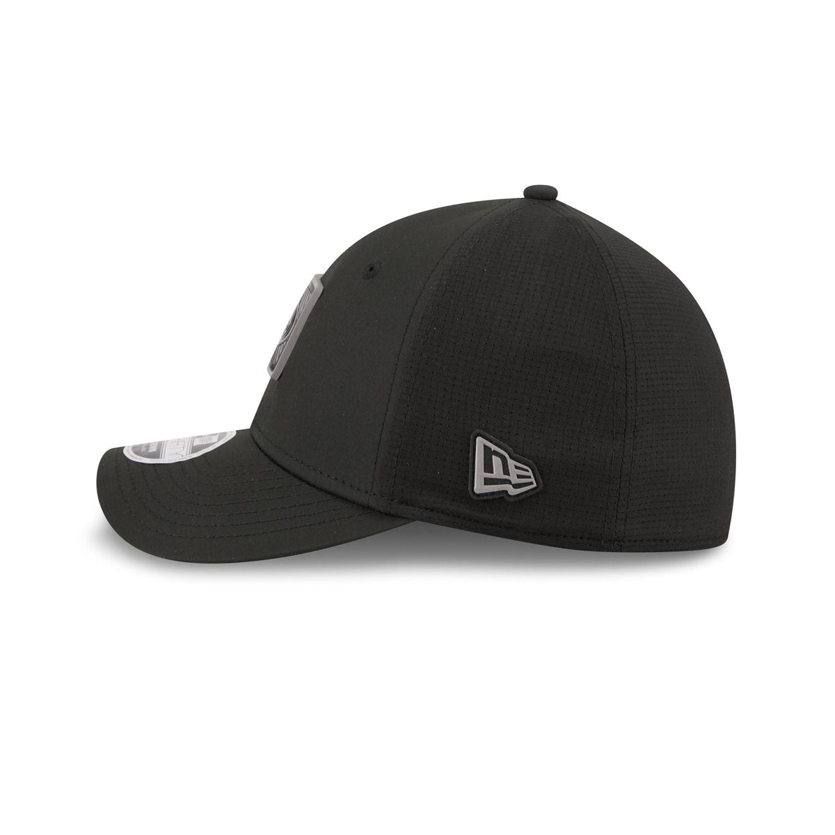 San Francisco 49ers 2026 Training Black 39THIRTY M-Crown Stretch-Fit Hat