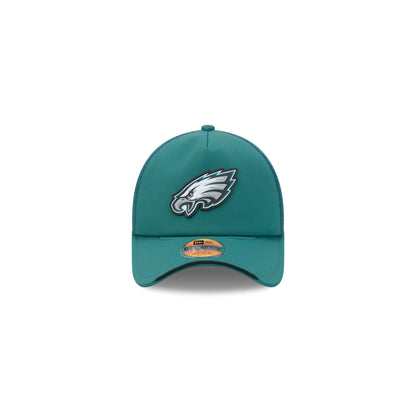 Philadelphia Eagles 2026 Sideline Kids 9FORTY APEX Trucker Hat