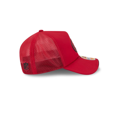 San Francisco 49ers 2026 Sideline 9FORTY APEX Trucker Hat