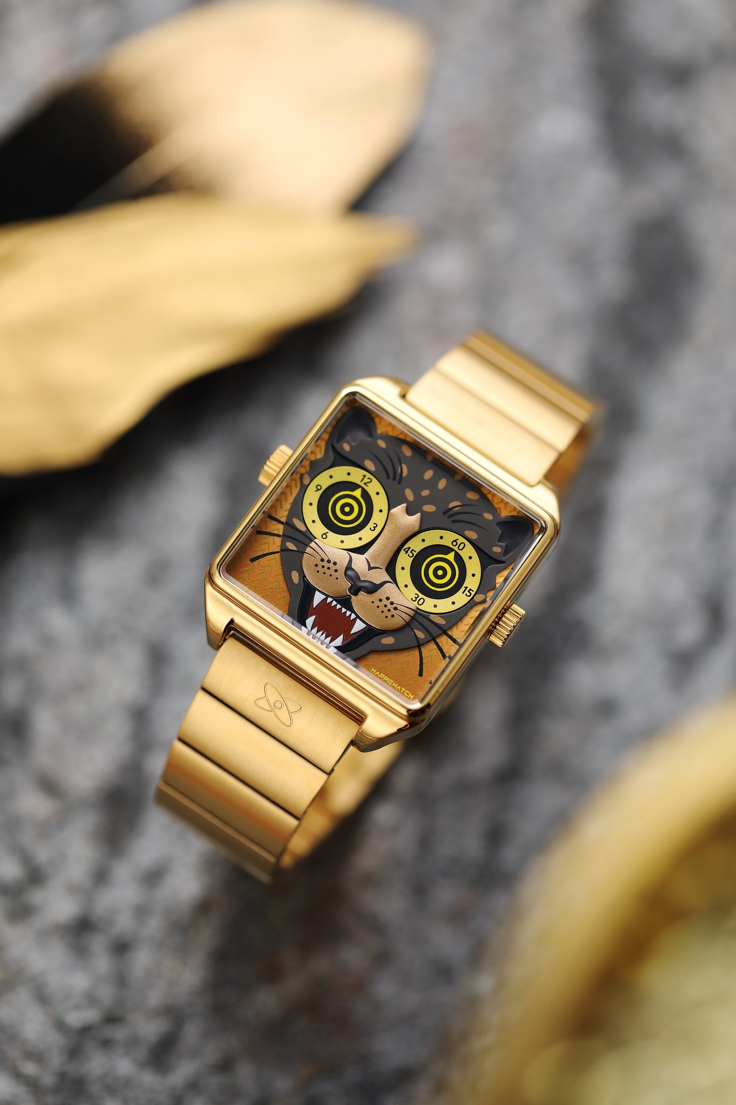HappieWatch Panther Shadow – A Statement of Silent Confidence