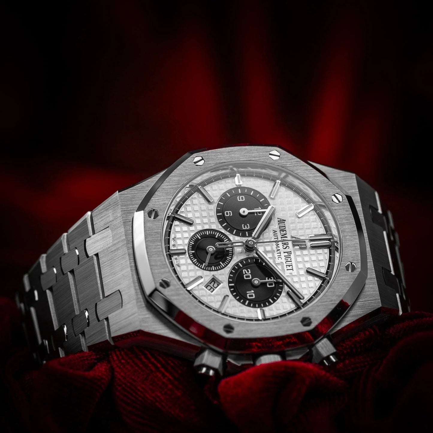Audemars Piguet Royal Oak 26331ST.OO.1220ST.03 Selfwinding Chronograph Stainless Steel White Dial (2020)