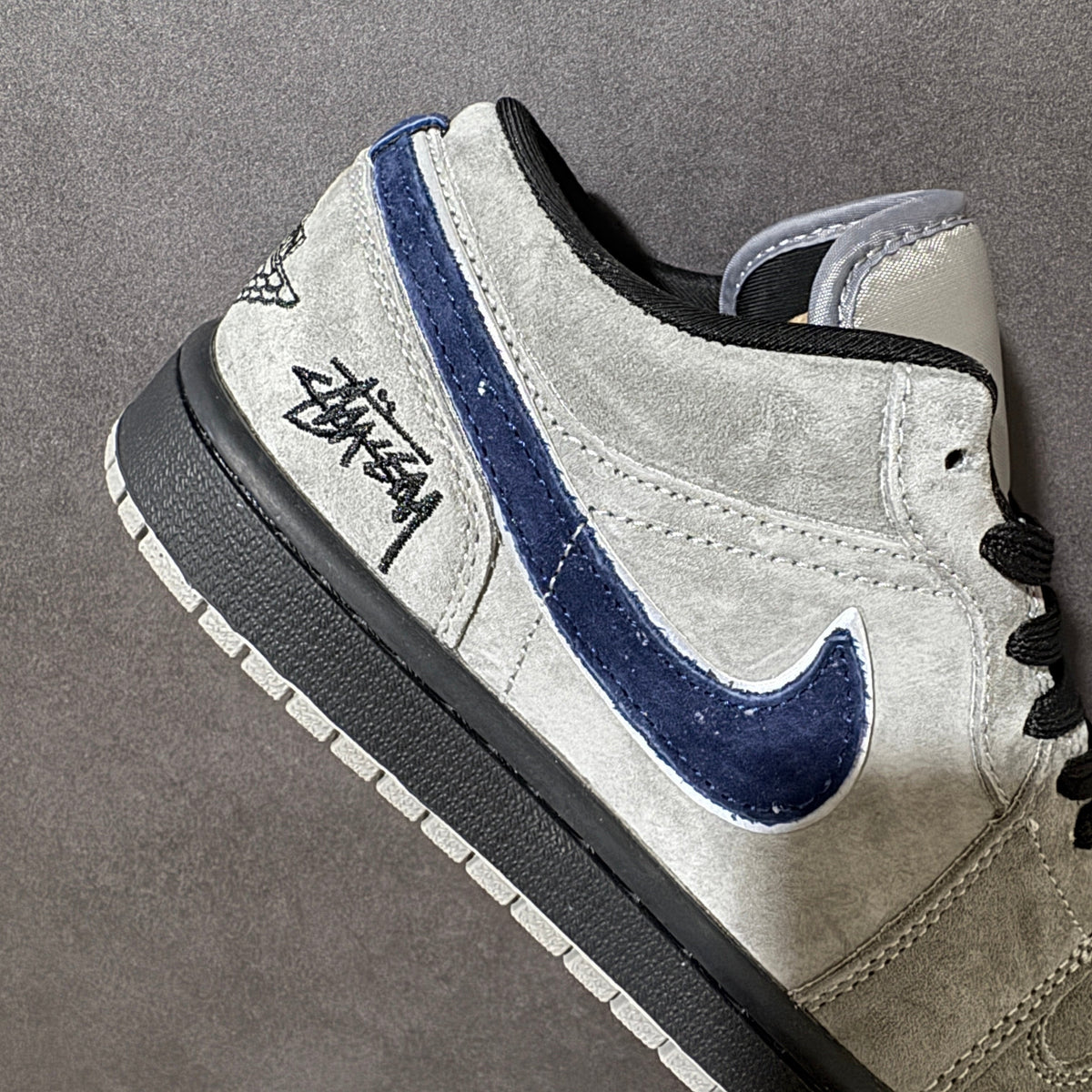 Air Jordan 1 aj1 Low OG-LD8888-023