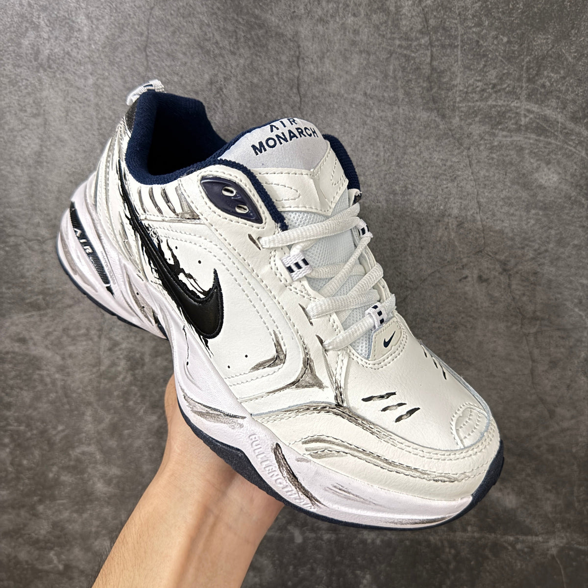 Air Monarch IV-415445-102