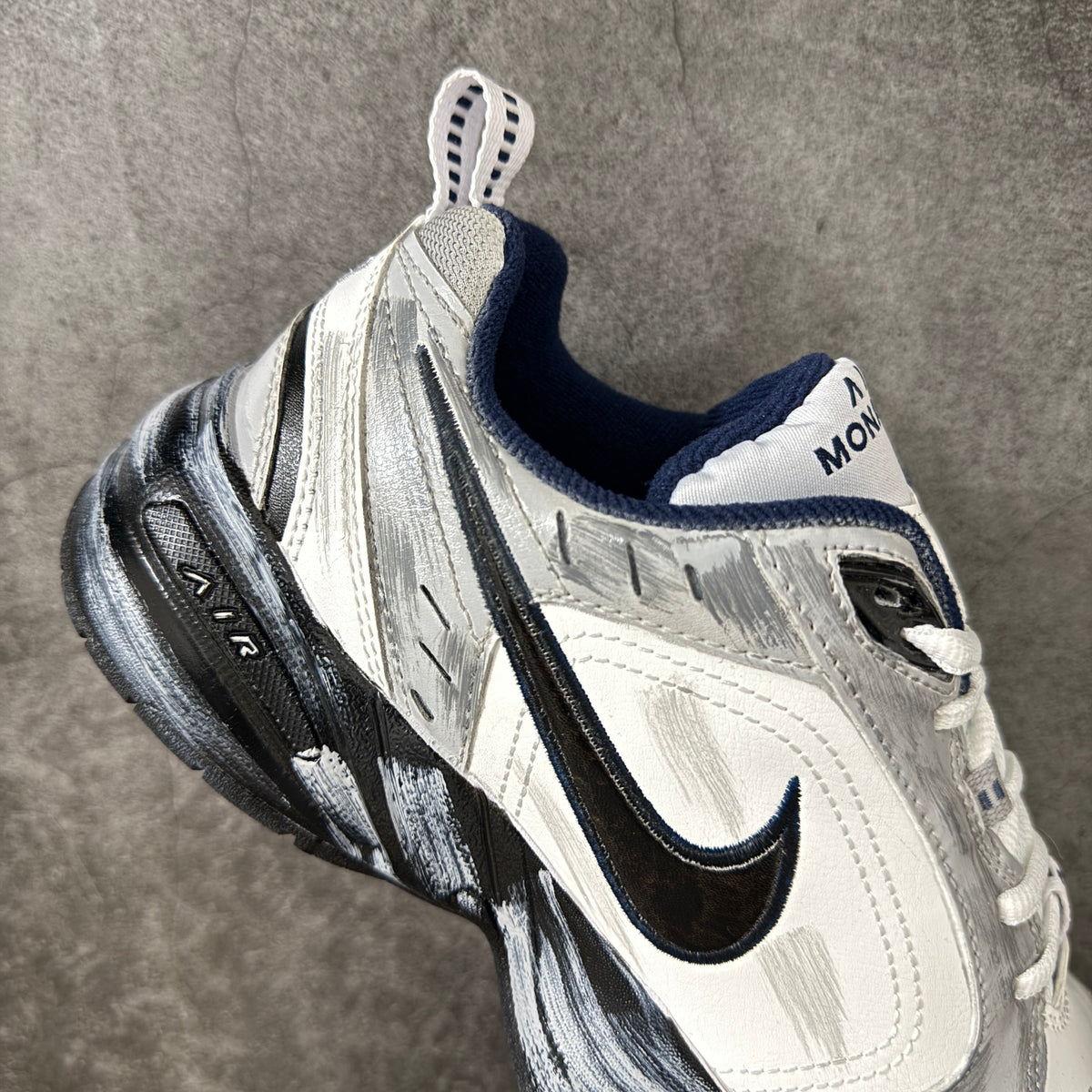 Air Monarch IV-415445-104