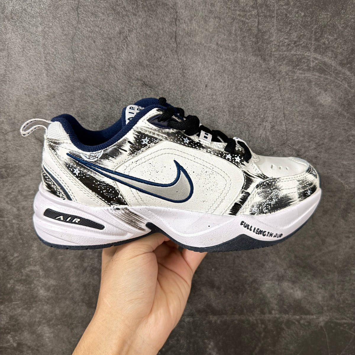 Air Monarch IV-415445-105