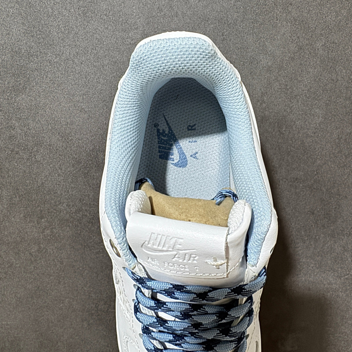 AIR FORCE 1’07-IW1892-111